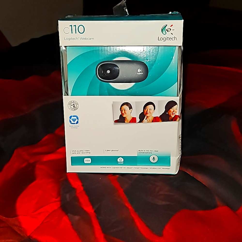 Web cam, little digital web can, it's by Logitech c110